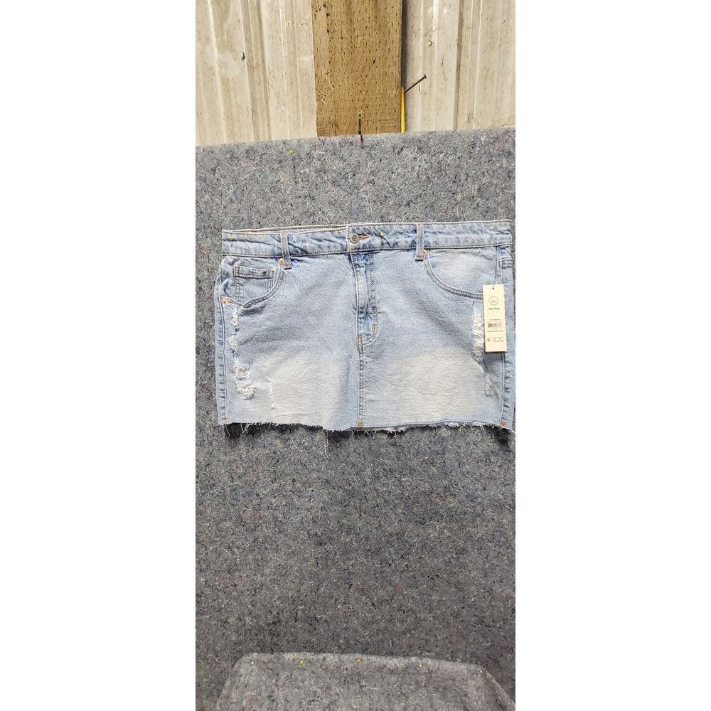 No Boundaries Women's Mid Rise 5 Pocket Mini Shirt Light Enzyme‎ Blue SizeL NWT